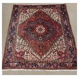 Heriz Pattern Oriental Rug