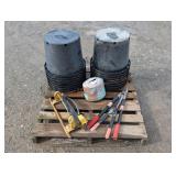 Garden Lot- 15 Gal Pots, Sprinklers, Trimmers
