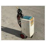 Associated F100 6 & 12 Volt Charger