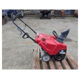 TroyBilt Squall 123R Snowblower