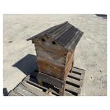 Beehive Tower w/ Key for Draining Honey