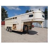 1986 Western World GN Stock Trailer