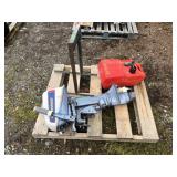 6hp Evinrude Outboard Motor w/ Stand