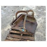 Vintage 3pt Dump Scoop