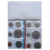 1975 MINT SET P D MINTS