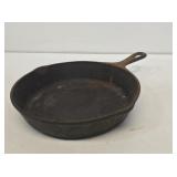 Lodge Cast Iron Skillet with Heat Ring