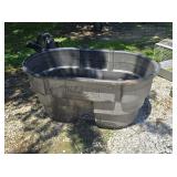 Rubbermaid 100 Gallon Water Trough