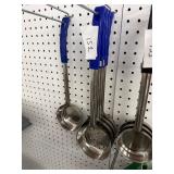 4 8oz Perforated Ladles