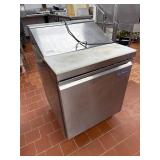 Sir Lawrence 27' Refrigerated Prep Table