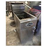 Royal 40qt Nat Gas Fryer