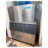 Hoshizaki 1000+ Lbs Ice Machine & Bin