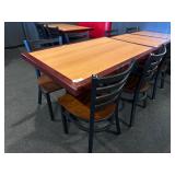 45ï¿½ Dining Table w/ 4 Chairs