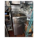 Royal 40lbs Nat Gas Fryer