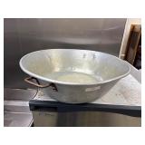 Large 26' Aluminum Pot