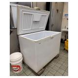 Whirlpool 46' Chest Freezer