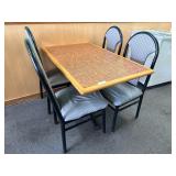 46' Dining Table w/ 4 Chairs