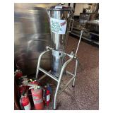 International 17VA 17L Tipping Blender