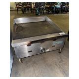 U.S Range 24' Countertop Flattop Grill [WWR]