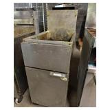 40lbs Nat Gas Fryer [WWR]