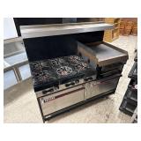 Garland Natural Gas Range, Flattop, Broiler & Oven