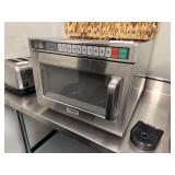 Panasonic NE-12521 Commercial Microwave Oven