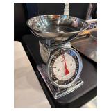 Like New! Taylor 11lbs Portion Control Scale