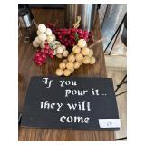 Grapes & Sign