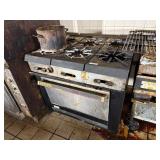 Garland 36ï¿½ 6 Burner Range w/ Oven
