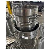 Assorted Round Insert Pans