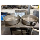 2x 21ï¿½ Sauce Pots