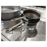 4 Sauce Pots