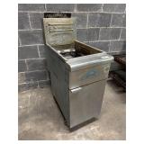 Castle 40lbs Natural Gas Fryer
