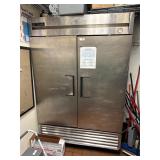 True T-49F 2 Door Freezer [O]
