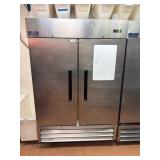 Arctic Air AF49 2 Door Freezer