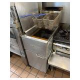 Dean 40lbs Net Gas Fryer