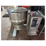 Groen DEE 14-20 Electric Tilt Kettle