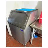 Manitowoc D570 500lbs Ice Bin