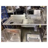60' Dirty Side Dish Table w/ Spray Faucet