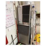Hoshizaki KM-515MAH Ice Machine & Bin