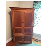 Entertainment cabinet