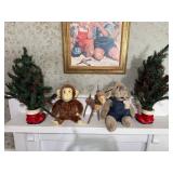 Christmas decor & plush animals