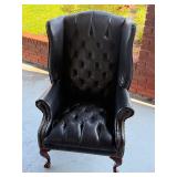Vintage arm chair (rip in the arm)