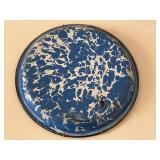 vintage blue and white swirl graniteware pan