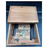 Vintage dresser box & contents