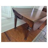 Drop leaf dining table