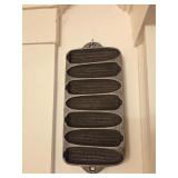 vintage cast iron corn bread pan