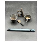 Miniature cast iron coal bucket sad iron pot
