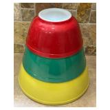 Primary colors mixing bowls