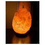 Himalayan rock salt lamp
