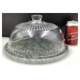 Cloche ï¿½ gï¿½teau avec base en pierre
